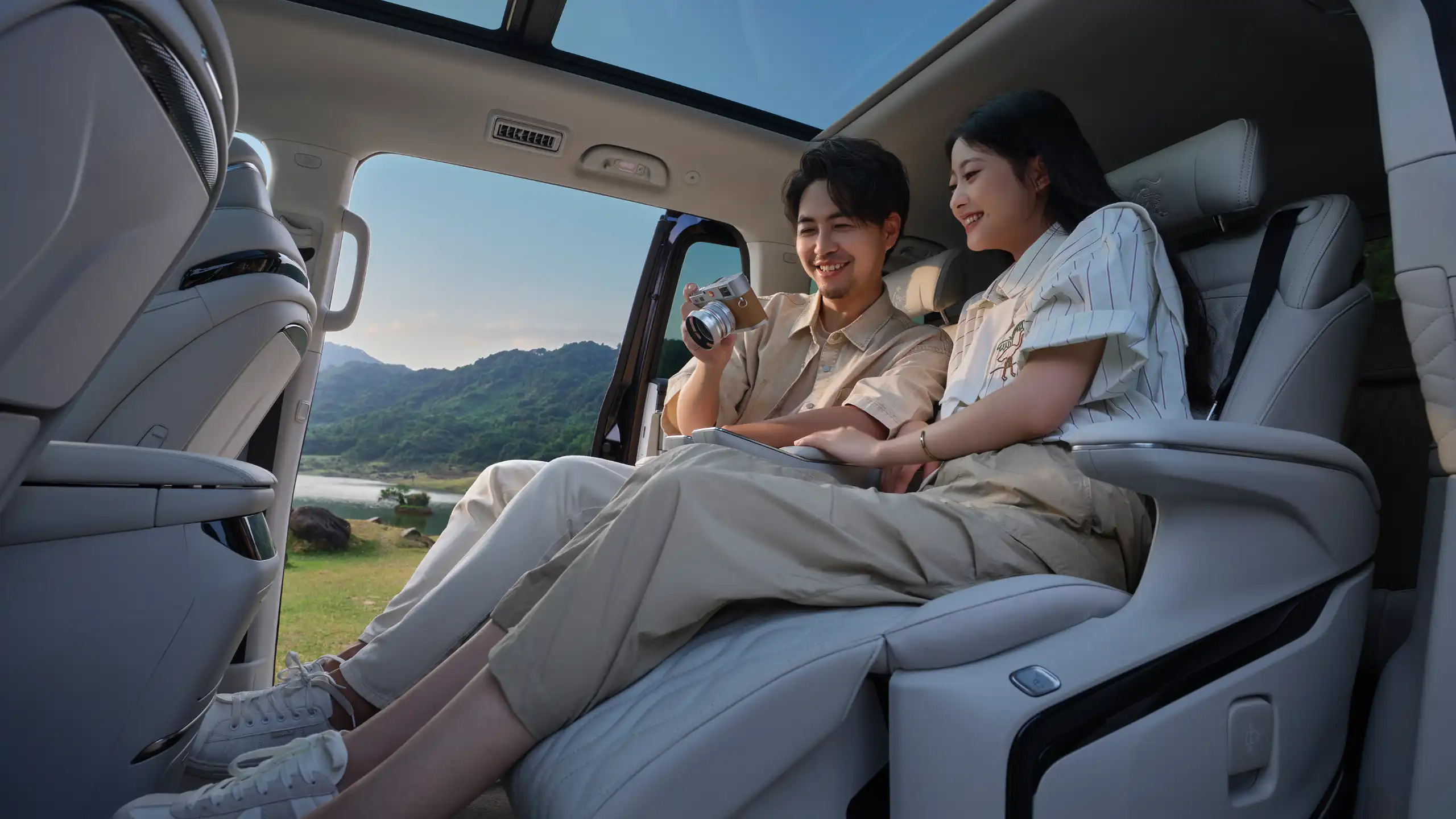U-TOUR V9